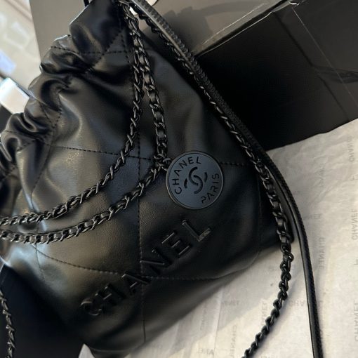 CHANEL Garbage bag - Image 8