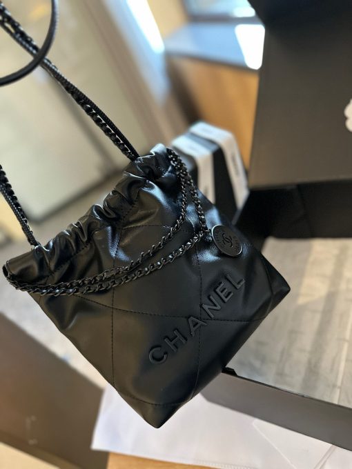 CHANEL Garbage bag - Image 5