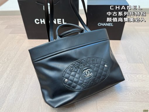 CHANEL tote bag - Image 6