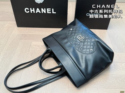 CHANEL tote bag - Image 5