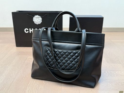 CHANEL tote bag - Image 4