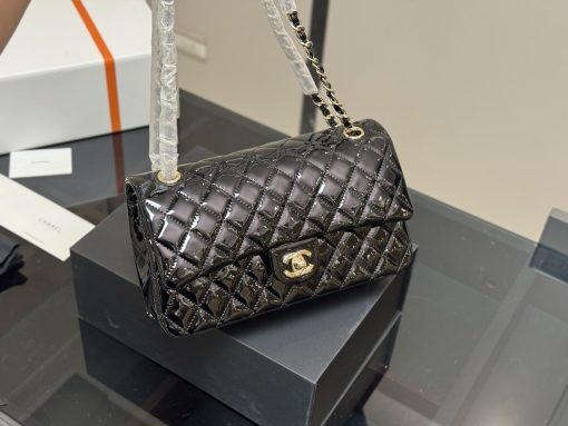 CHANEL crossbody bag - Image 9