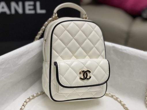 CHANEL crossbody bag - Image 9