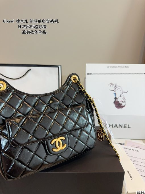 CHANEL crossbody bag - Image 8