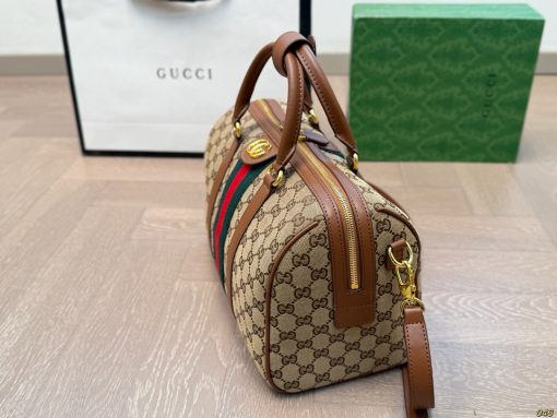 GUCCI pillow bag - Image 9