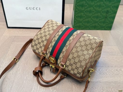GUCCI pillow bag - Image 4