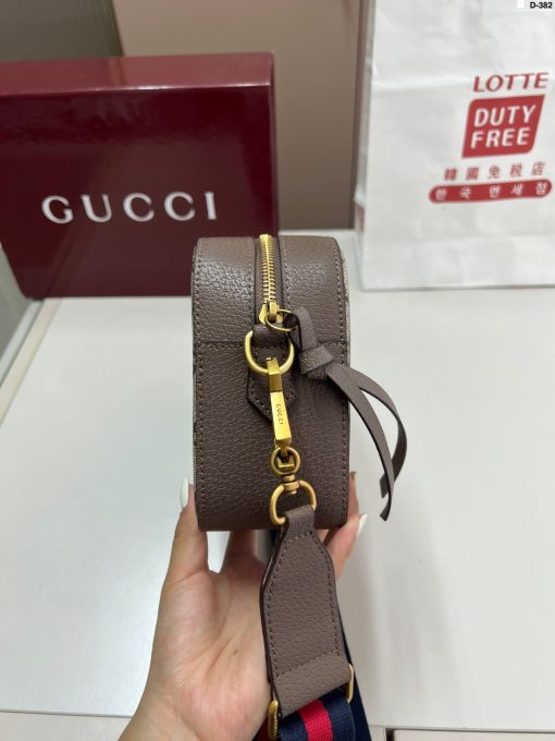 GUCCI camera bag - Image 9