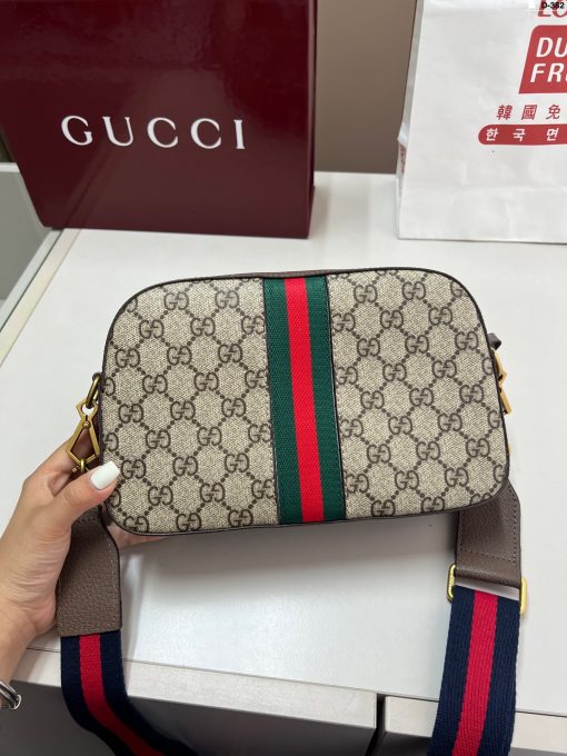 GUCCI camera bag - Image 7