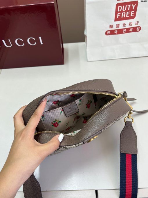 GUCCI camera bag - Image 2