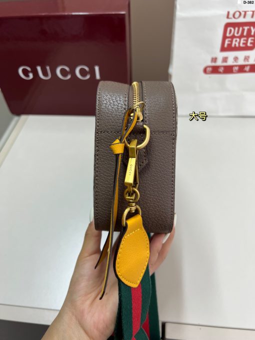 GUCCI camera bag - Image 9