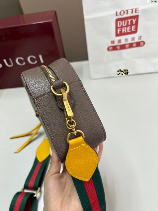 GUCCI camera bag - Image 6