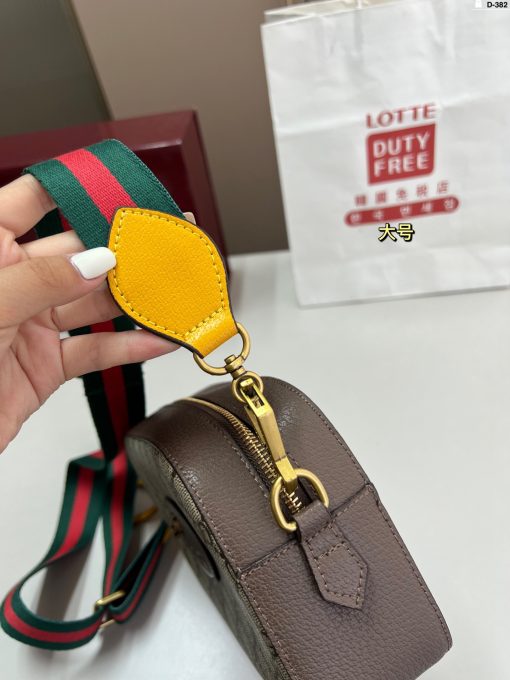 GUCCI camera bag - Image 3