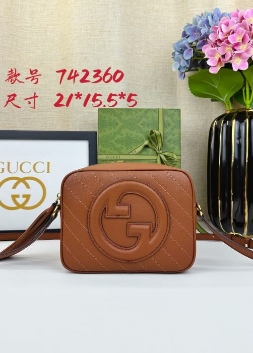 GUCCI cosmetic bag