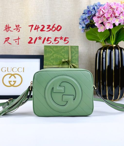 GUCCI cosmetic bag
