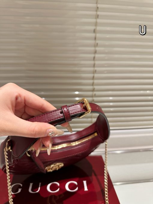 GUCCI underarm bag - Image 6
