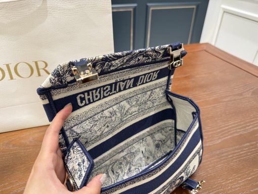 DIOR messenger bag - Image 2