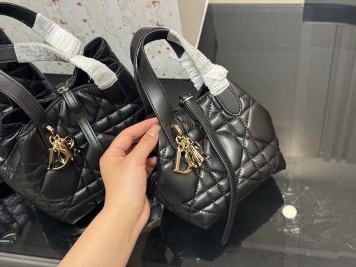 DIOR shopping bag - Image 9