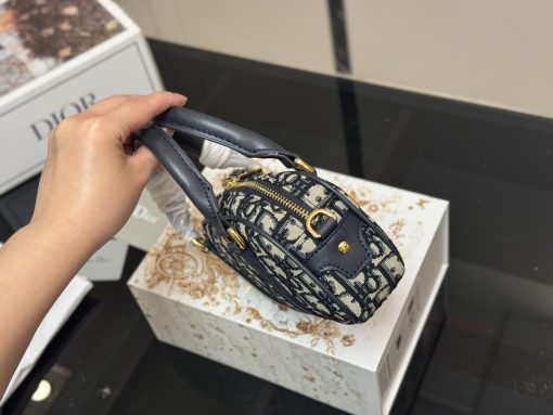 DIOR pillow bag - Image 5