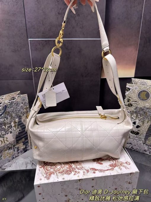 DIOR underarm bag - Image 10