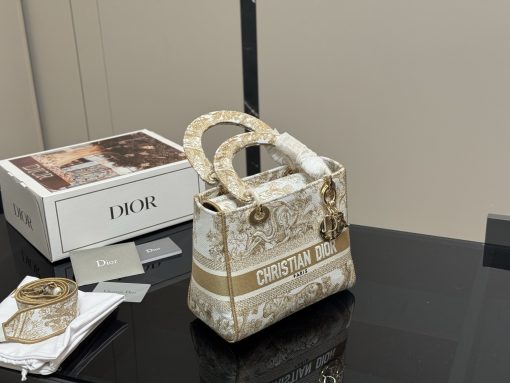 DIOR Lady bag