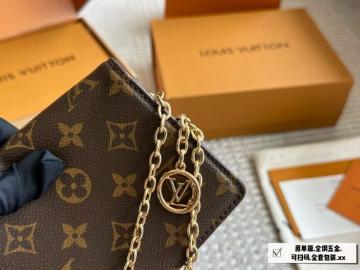 LV WALLET ON CHAIN LILY - Image 6