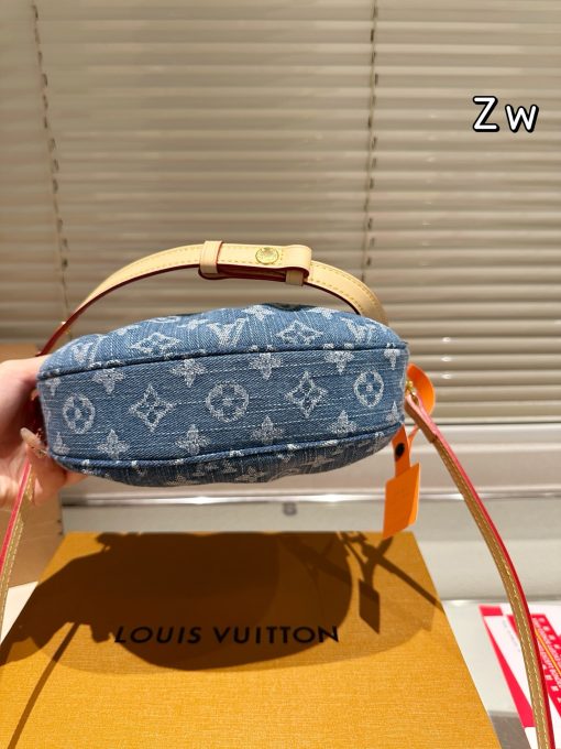 LV valley denim bag - Image 9