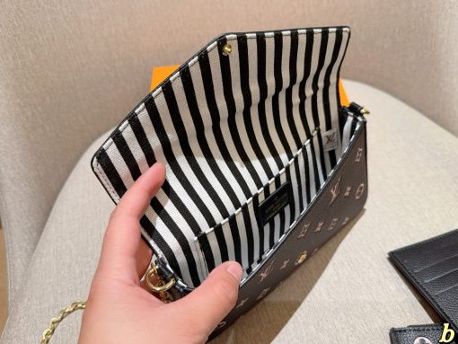 LV envelope bag - Image 10