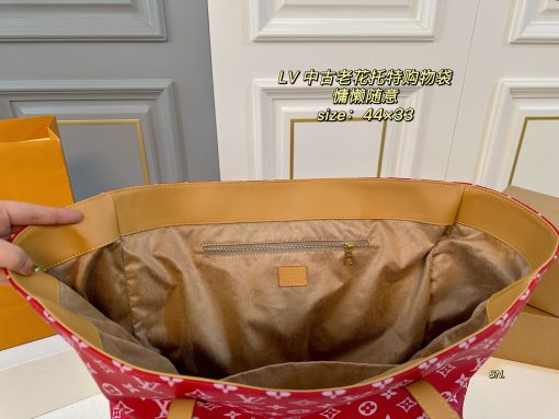 LV Tote shopping bag - Image 10