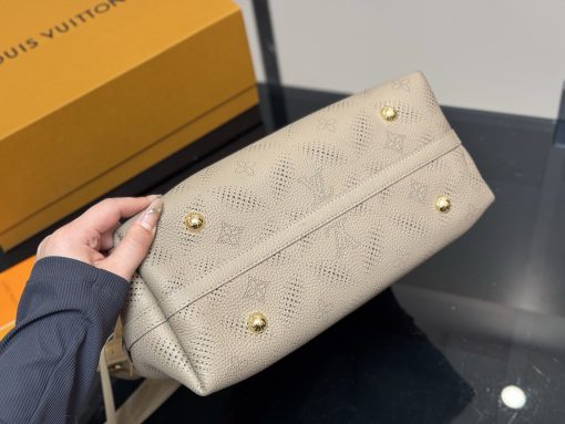 LV Carryall tote bag - Image 10