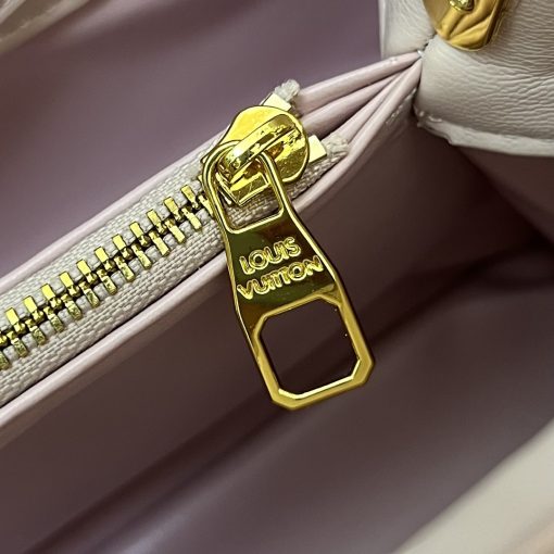 LV Capucines - Image 10