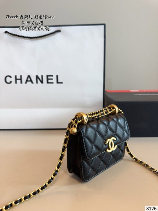 Chanel red envelopes - Image 3