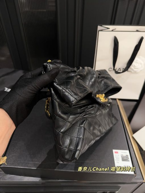 Chanel crossbody bag - Image 7