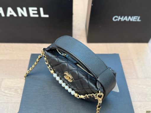 Chanel pearl bag - Image 3