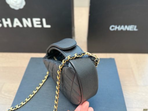 Chanel pearl bag - Image 8
