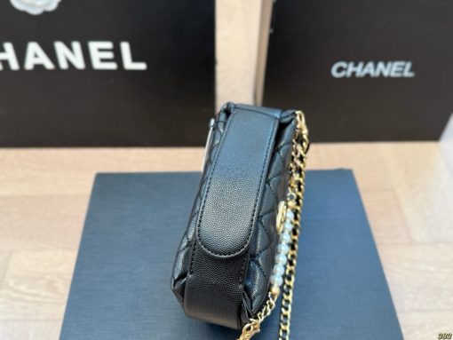 Chanel pearl bag - Image 9