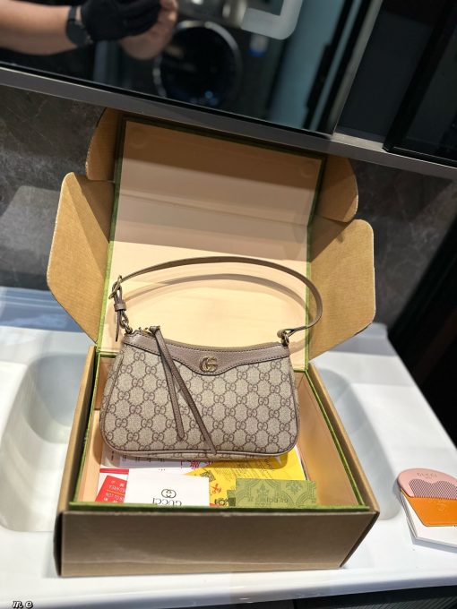 GUCCI underarm bag - Image 3
