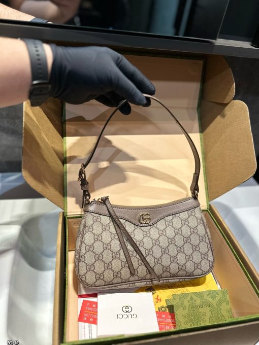 GUCCI underarm bag - Image 4
