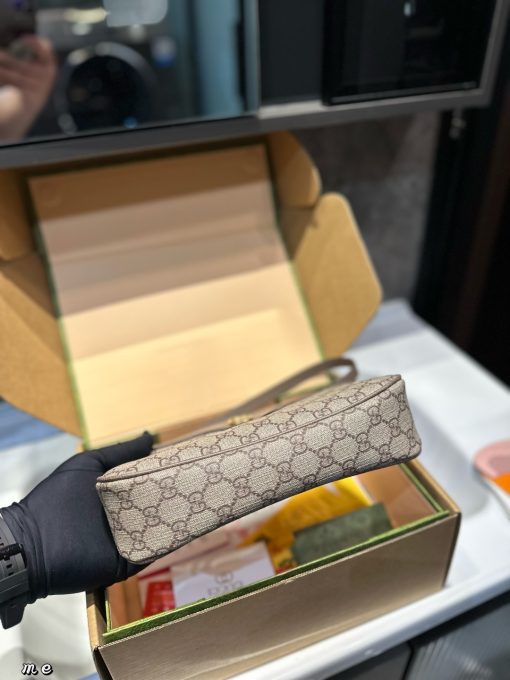 GUCCI underarm bag - Image 6