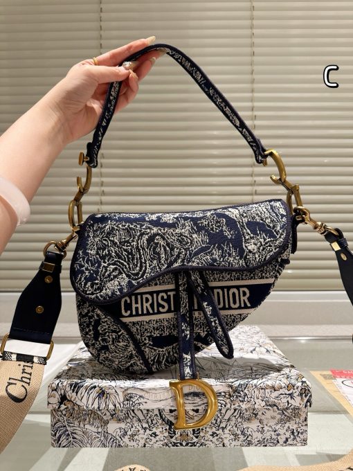 Dior saddle bag