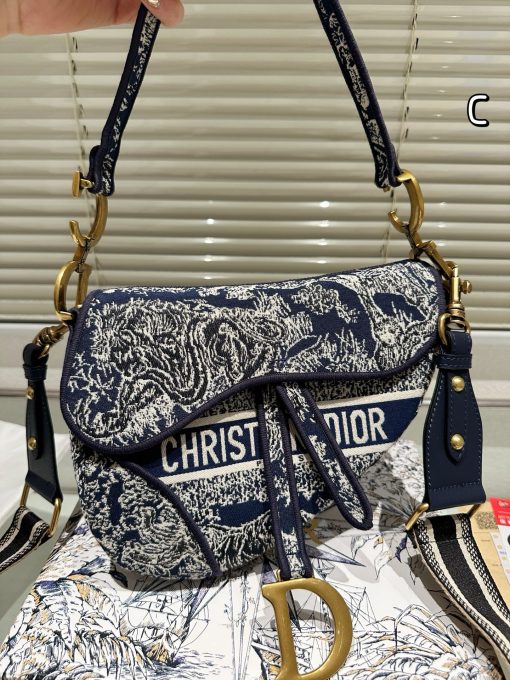 Dior saddle bag - Image 4