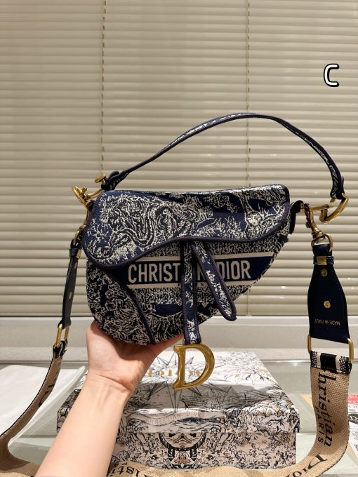 Dior saddle bag - Image 6