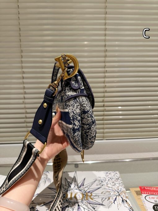 Dior saddle bag - Image 7