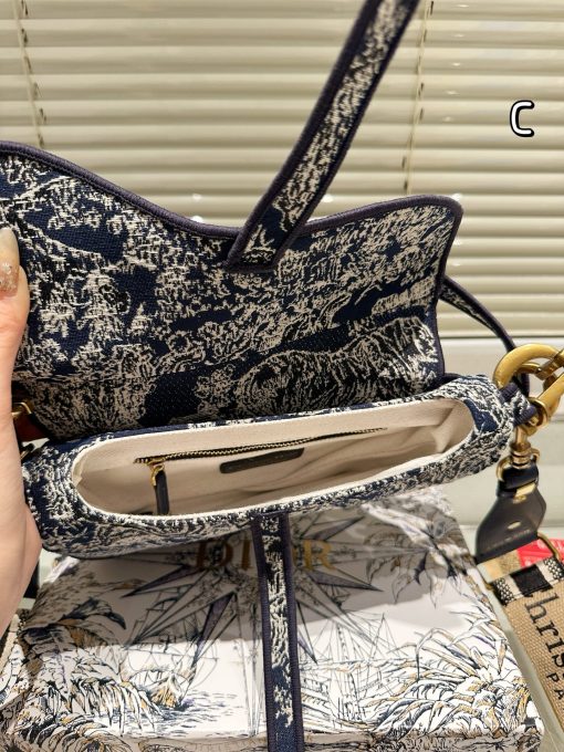 Dior saddle bag - Image 10