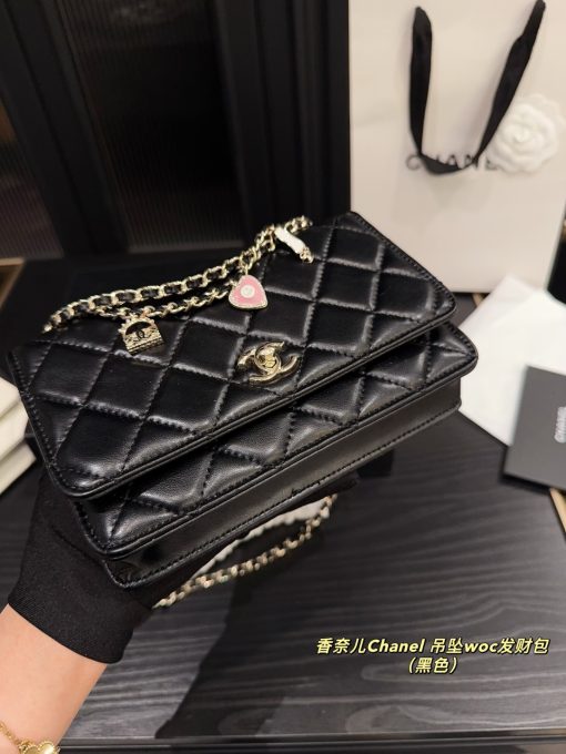 Chanel pendant woc bag - Image 3