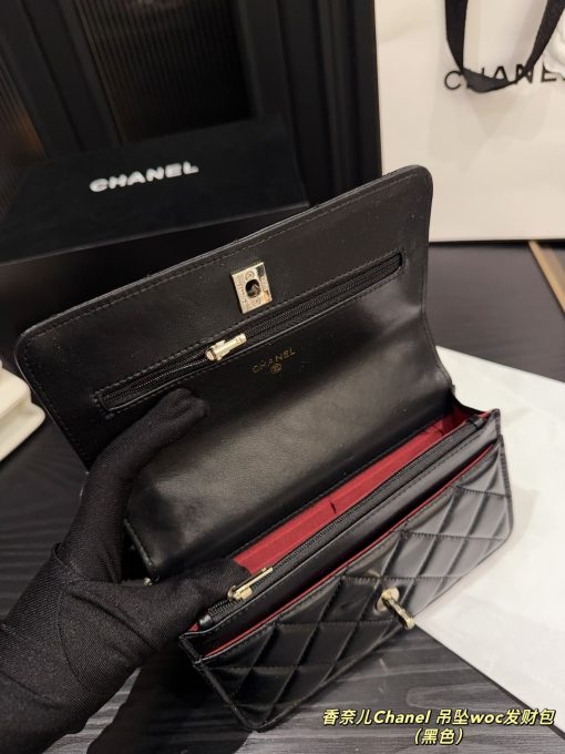Chanel pendant woc bag - Image 2