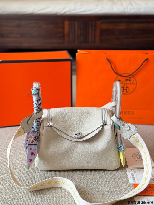 HERMES Lindy bag